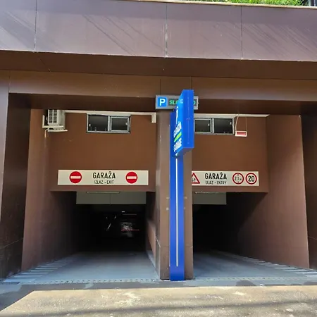 Apartment Rs Palata *